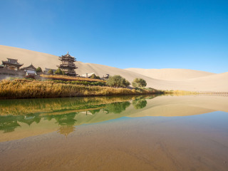 新疆旅游花費(fèi)一般多少_新疆旅游報(bào)團(tuán)價(jià)格_去新疆旅游要多少錢