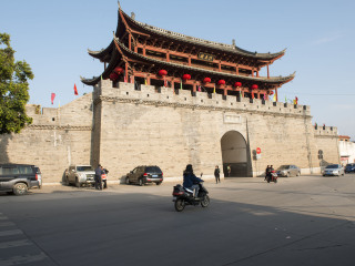 云南旅游價(jià)格多少跟團(tuán)_去云南靠譜的旅行團(tuán)_去云南報(bào)團(tuán)多少錢