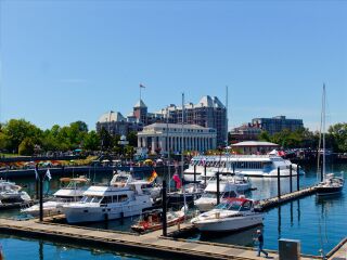 现在去加拿大旅游多少钱_深圳去加拿大跟团旅游_加拿大旅行网