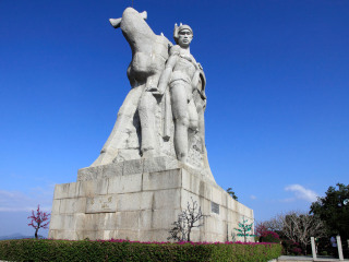 海南三亞游跟團(tuán)多少錢_海南三亞半自由行_去海南三亞旅游怎么走