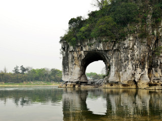 婺源廬山旅游報(bào)團(tuán)價(jià)格_現(xiàn)在到婺源廬山旅游多少錢_婺源廬山旅行團(tuán)旅游報(bào)價(jià)