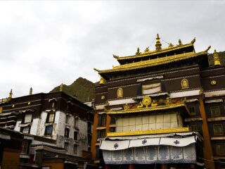 西藏納木錯(cuò)旅游報(bào)團(tuán)價(jià)格_西藏納木錯(cuò)旅行團(tuán)自由行_西藏納木錯(cuò)旅游要多少錢2021