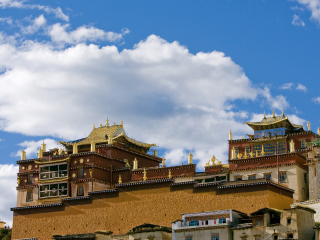 云南瀘沽湖旅游團(tuán)報(bào)價(jià)_跟團(tuán)云南瀘沽湖旅游價(jià)格表_云南瀘沽湖自由游價(jià)格多少