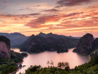 婺源報(bào)團(tuán)旅游多少錢_跟團(tuán)婺源旅游價(jià)格表_婺源旅游要多少錢跟團(tuán)