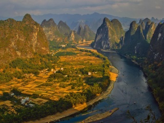 貴州黃果樹瀑布旅游花費(fèi)一般多少_貴州黃果樹瀑布游跟團(tuán)多少錢_貴州黃果樹瀑布旅游價(jià)格