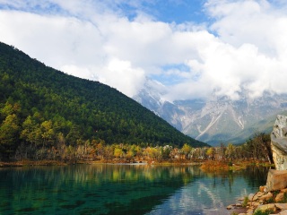 香格里拉旅游案_出发香格里拉旅游线路_香格里拉六日旅游报价