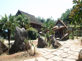 去腾冲旅游团价格_公司旅游腾冲_腾冲九月旅游