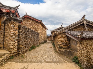 去云南昆明旅游怎么走_(dá)云南昆明游8月份報(bào)價(jià)_云南昆明報(bào)團(tuán)多少錢