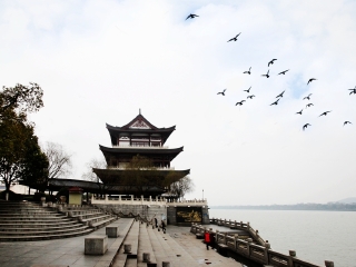湖南張家界旅游花費一般多少_現(xiàn)在到湖南張家界旅游多少錢_怎么去湖南張家界旅游