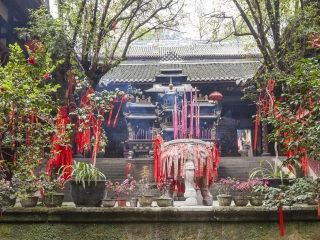 特價(jià)都江堰游_都江堰自由行還是跟團(tuán)好_都江堰旅游跟團(tuán)需多少錢