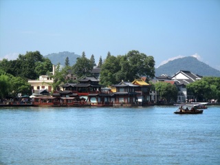 華東杭州旅游花多少錢_華東杭州八月份旅游_華東杭州報團(tuán)旅游多少錢