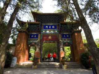 去云南麗江游要多少錢_云南麗江游跟團(tuán)多少錢_云南麗江旅游價(jià)格