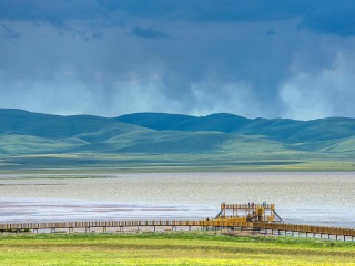 去新疆游怎么省錢_新疆八月份旅游_新疆自由行還是跟團(tuán)好