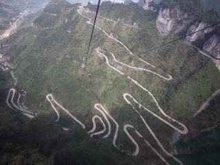 湖南鳳凰古城游跟團多少錢2021_怎么去湖南鳳凰古城旅游_組團去湖南鳳凰古城