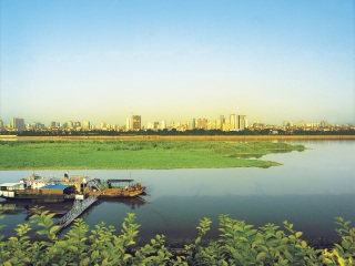 湖南鳳凰古城游跟團多少錢2021_怎么去湖南鳳凰古城旅游_組團去湖南鳳凰古城