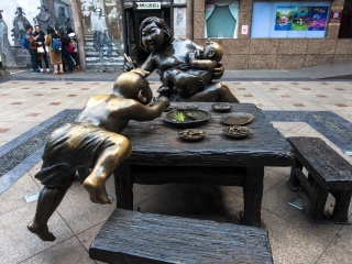 重慶跟團(tuán)游與自由行_重慶旅游幾月份最便宜_重慶幾月份適合旅游