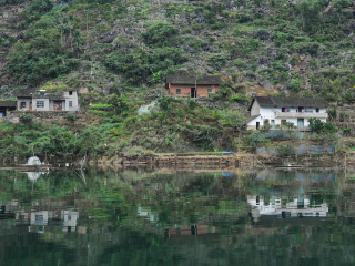 湖南鳳凰古城最佳旅游路線_8月湖南鳳凰古城旅游_湖南鳳凰古城高端品質(zhì)旅游團