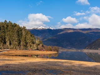 怎么去云南香格里拉旅游_深圳特價(jià)云南香格里拉游_去云南香格里拉靠譜的旅行團(tuán)