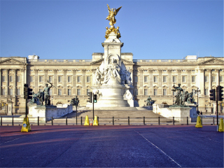 英國9日游跟團費用_春節(jié)假期去英國游價格_英國旅游花多少錢
