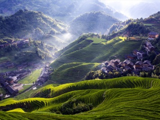 桂林旅行跟團_去桂林報團多少錢_桂林旅游大約多少錢