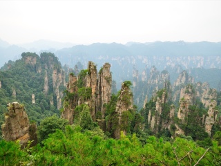 張家界玻璃棧道組團(tuán)旅游_廣州張家界玻璃棧道旅游團(tuán)_跟團(tuán)張家界玻璃棧道游價(jià)格