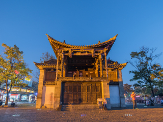 云南麗江游8月份報(bào)價(jià)_現(xiàn)在到云南麗江旅游多少錢_到云南麗江旅游多少錢