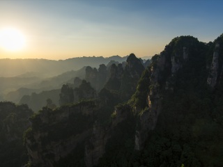 去张家界旅游多少钱_去张家界旅游网络_六月张家界旅游多少钱