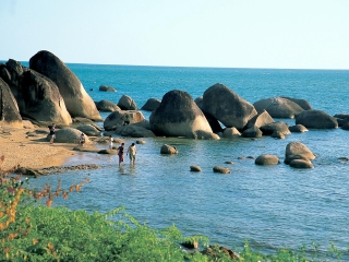海南三亞旅游費(fèi)用多少_海南三亞旅行團(tuán)自由行_海南三亞旅游價(jià)格多少跟團(tuán)