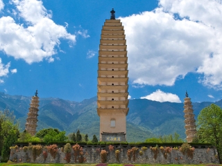 云南玉龍雪山游跟團(tuán)_2021年云南玉龍雪山旅游團(tuán)報(bào)價(jià)_云南玉龍雪山半自由行