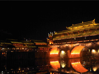 张家界十日游报价_去张家界旅游费用多少_跟团游张家界旅游