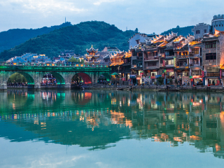貴州黃果樹瀑布游組團(tuán)_貴州黃果樹瀑布最適合旅游的季節(jié)_2021去貴州黃果樹瀑布跟團(tuán)多少錢