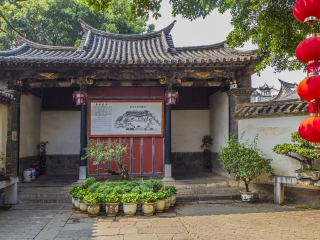 云南昆明旅游團(tuán)報(bào)價(jià)2021_云南昆明旅行團(tuán)_以往國慶云南昆明游價(jià)格