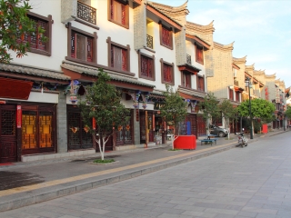春节去昆明旅游跟团_昆明7日旅游团_年底昆明旅游