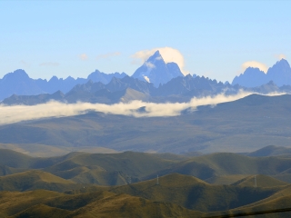 去稻城亚丁旅游要带多少钱_出发稻城亚丁旅游线路_六月至稻城亚丁旅游