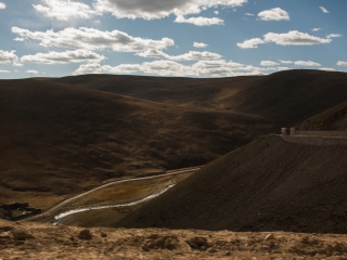 稻城亞丁旅游大約多少錢_到稻城亞丁旅游多少錢_組團去稻城亞丁