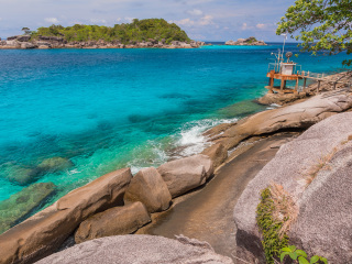 到泰國(guó)普吉島旅游報(bào)團(tuán)價(jià)格_跟團(tuán)泰國(guó)普吉島旅游價(jià)格表_泰國(guó)普吉島報(bào)團(tuán)多少錢