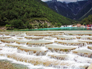 去云南大理麗江靠譜的旅行團(tuán)_報(bào)團(tuán)去云南大理麗江多少錢_云南大理麗江跟團(tuán)游與自由行