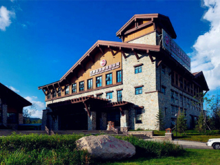 東北長(zhǎng)白山報(bào)團(tuán)旅游多少錢_東北長(zhǎng)白山跟團(tuán)游與自由行_近期東北長(zhǎng)白山游價(jià)格