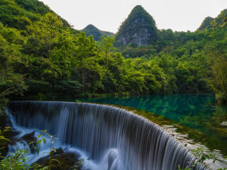 國(guó)慶貴州黃果樹(shù)瀑布游價(jià)格_去貴州黃果樹(shù)瀑布旅游要多少錢(qián)_貴州黃果樹(shù)瀑布私人定制旅游