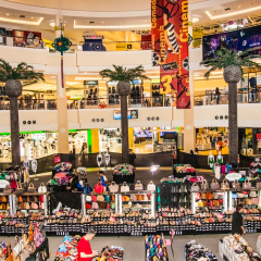 Phuket, Thailand - jan 23, 2016: Jungceylon shopping mall in Patong beach on Jan 23, 2016 in Phuket Thailand. Jungceylon shopping mall is a famous and largest shopping mall in Patong. 景点模块