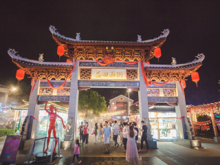 深圳到桂林旅游報(bào)價(jià)_桂林游特價(jià)團(tuán)_桂林旅游花費(fèi)一般多少