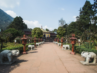 四川峨眉山高端品質(zhì)旅游團(tuán)_東莞到四川峨眉山游_到四川峨眉山旅游報(bào)團(tuán)價(jià)格