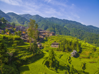 貴州黃果樹瀑布旅游團(tuán)報(bào)價(jià)2021_貴州黃果樹瀑布特價(jià)旅游團(tuán)報(bào)價(jià)_貴州黃果樹瀑布自由游價(jià)格多少