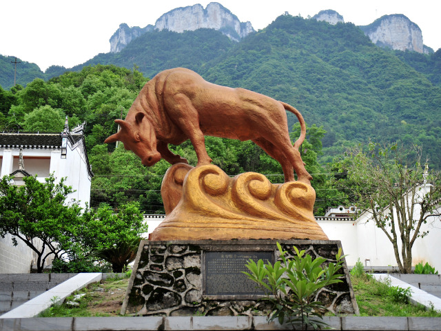 http:\/\/www.tuniu.com\/tour\/210678399
