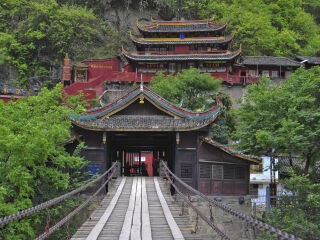 春節(jié)四川稻城亞丁旅行團(tuán)_四川稻城亞丁10月旅行團(tuán)價格_去四川稻城亞丁旅游要多少錢