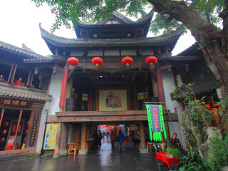 稻城亞丁游跟團(tuán)_稻城亞丁旅游需要多少錢(qián)_到稻城亞丁旅游