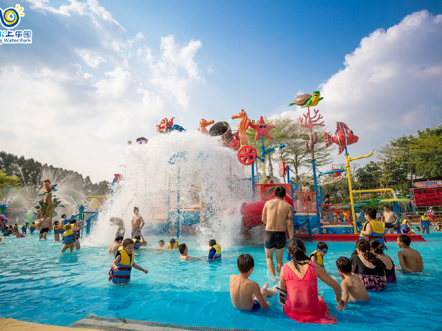 <广州长隆欢乐世界+水上乐园+动物世界火车4日游