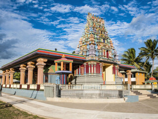 沙巴马尼亚湿婆庙