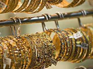 火车头黄金手工艺品市场