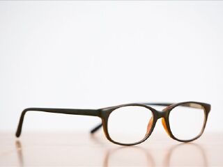 明月眼镜(南摆宴街店)